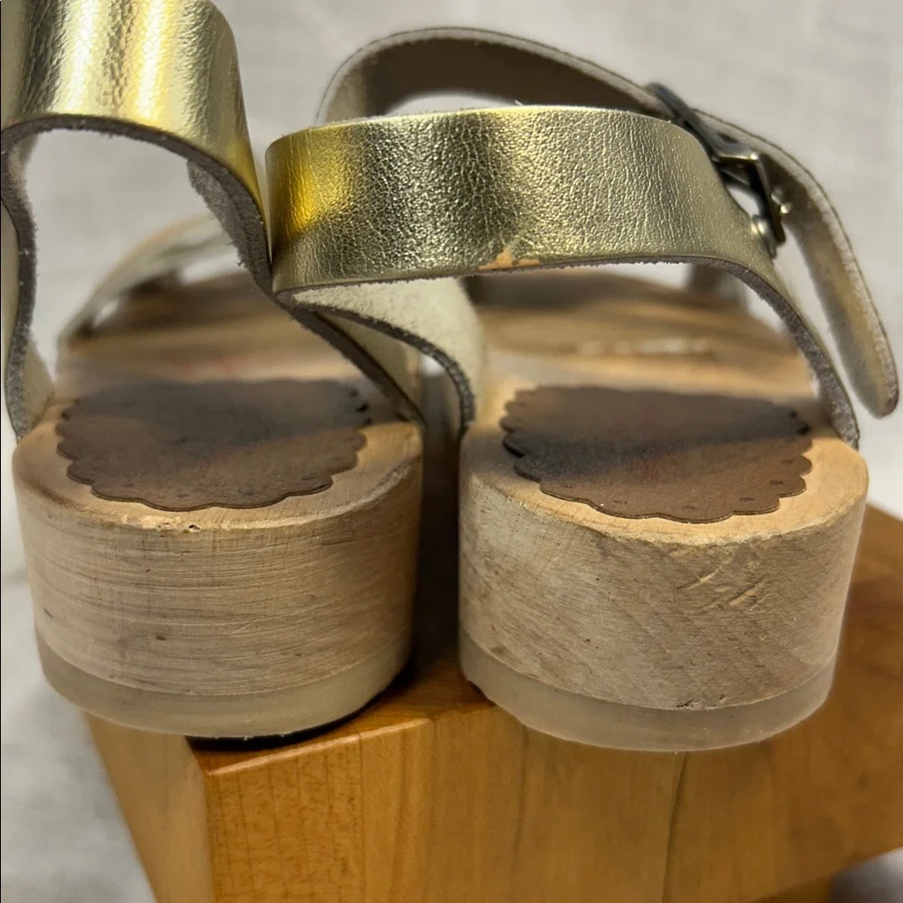 Hanna Andersson leather sandal clog
